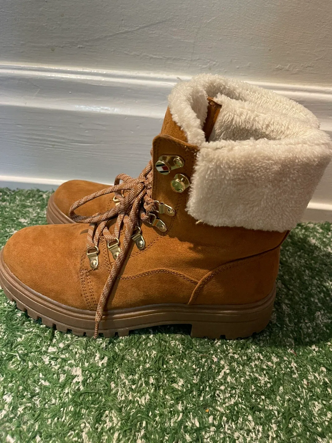 Tommy Hilfiger Brown Winter Boots #cleanout image indicator(2)