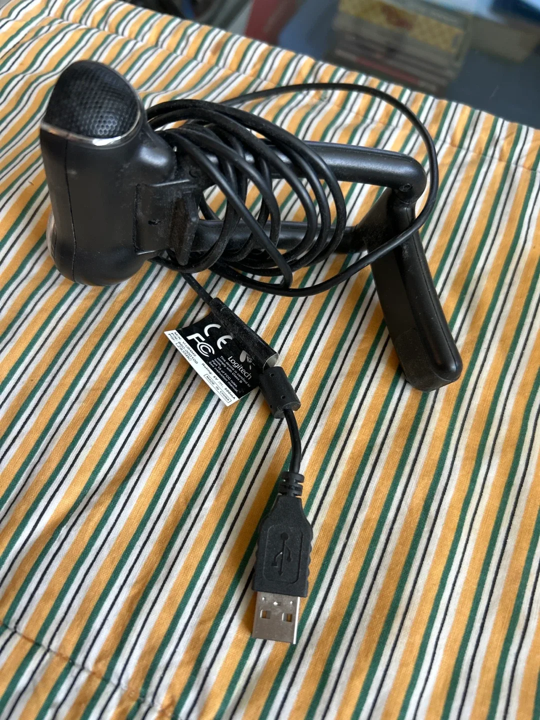 #Cleanout Logitech Webcam image indicator(2)