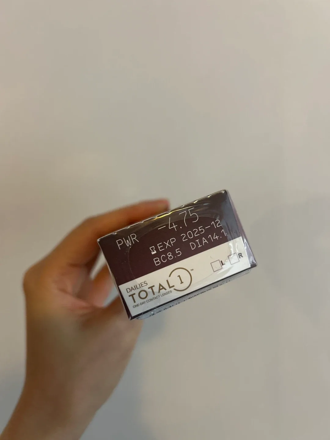 Alcon Dailies Total 1 One-Day Contact Lenses image indicator(3)