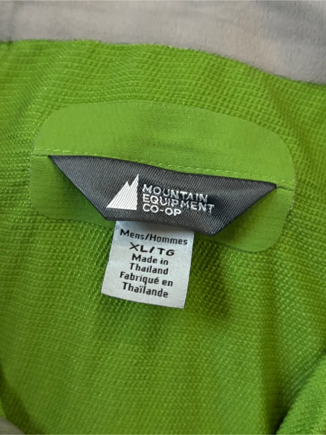 MEC Mountain Equipment Co-op Jacket XL tnf acg image indicator(4)