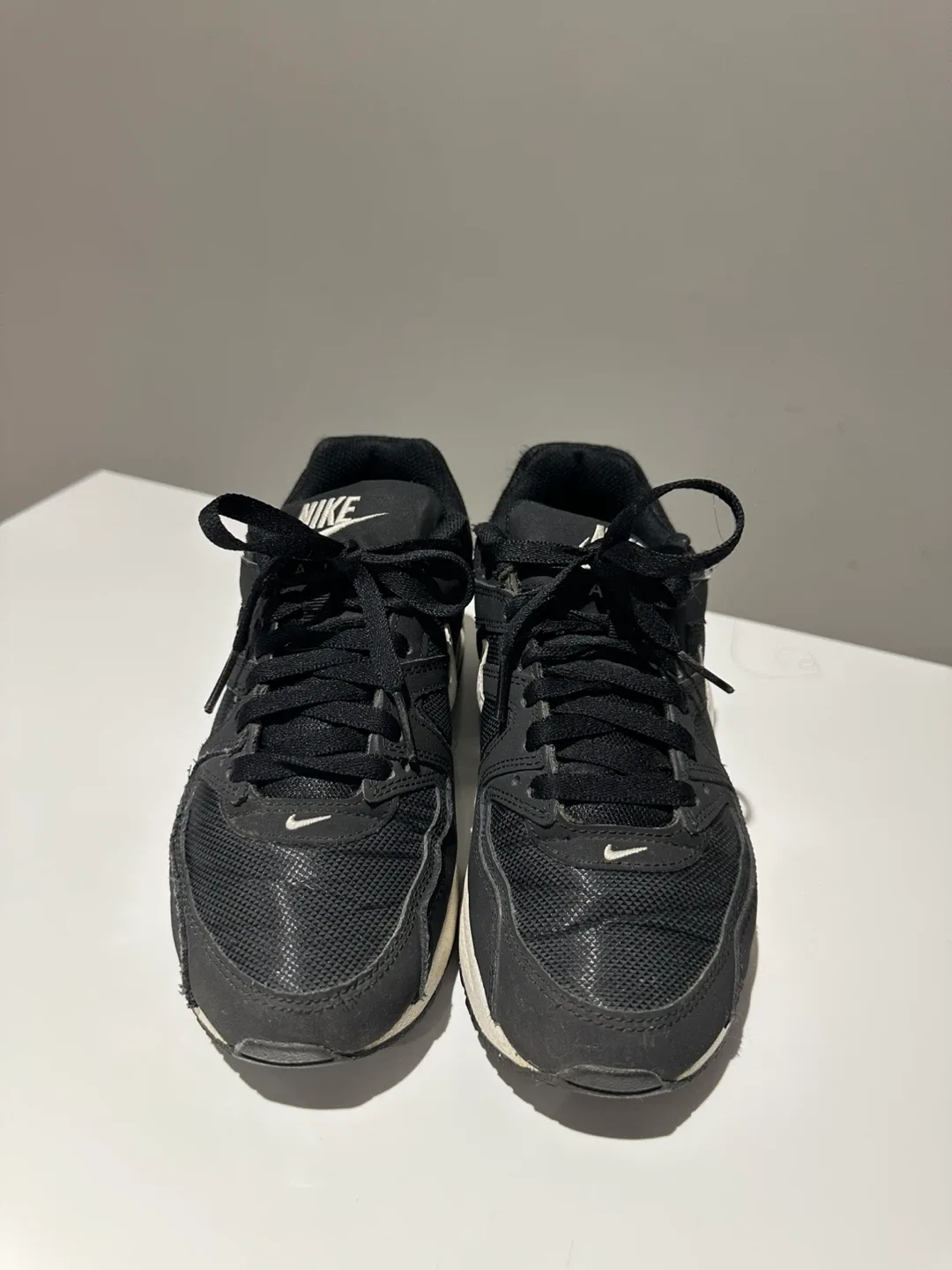 Nike Air Max Black/White image indicator(4)