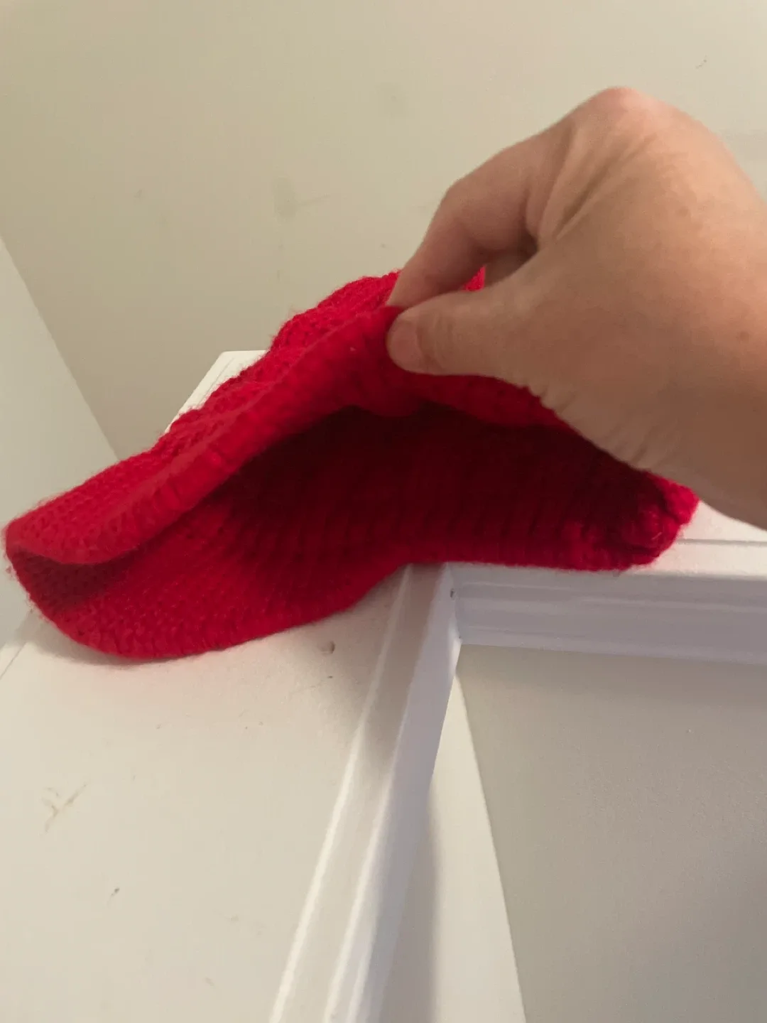 Red Knit Visor Hat brand new image indicator(3)