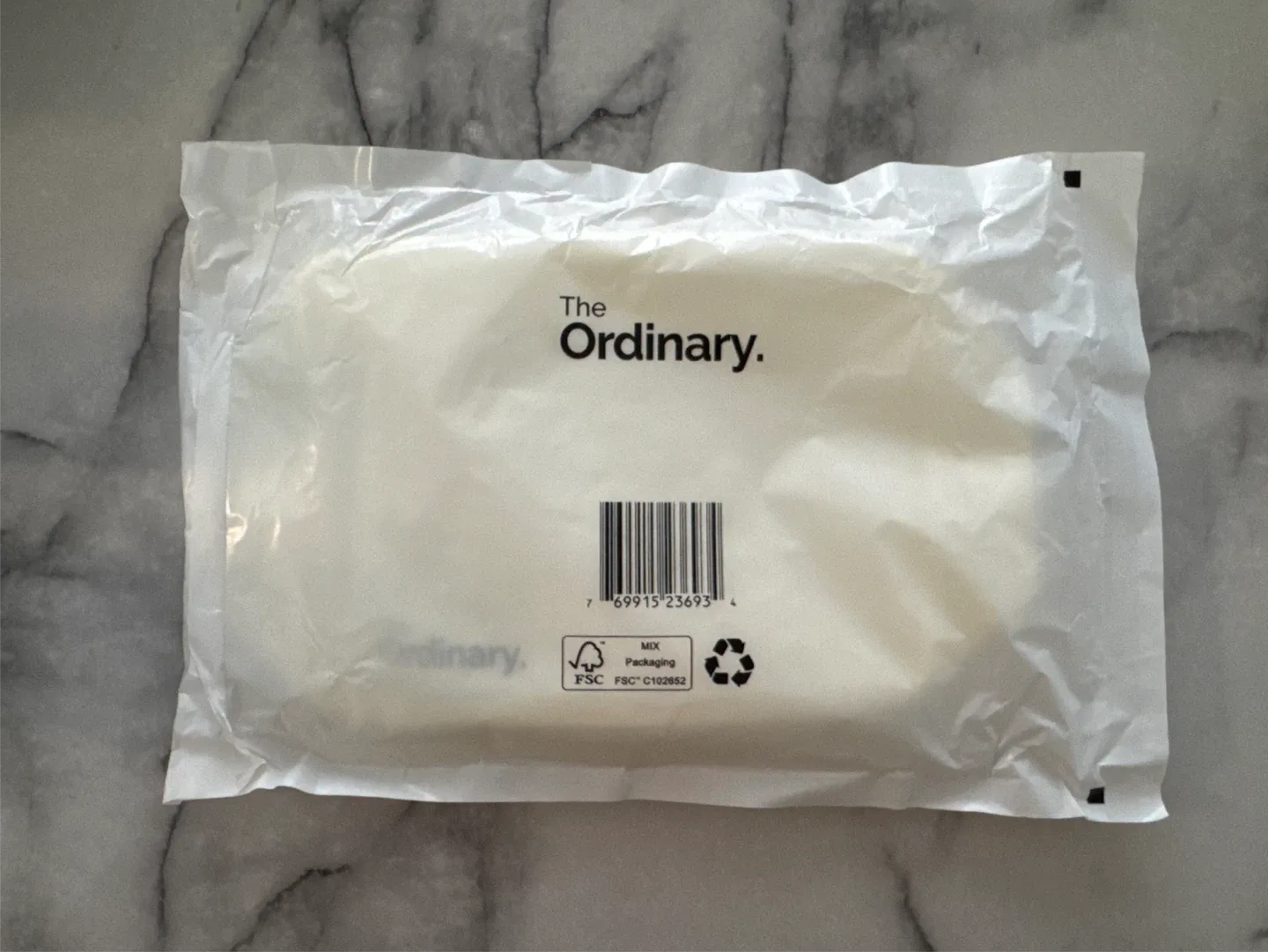 The Ordinary Toiletry Bag - New image indicator(3)