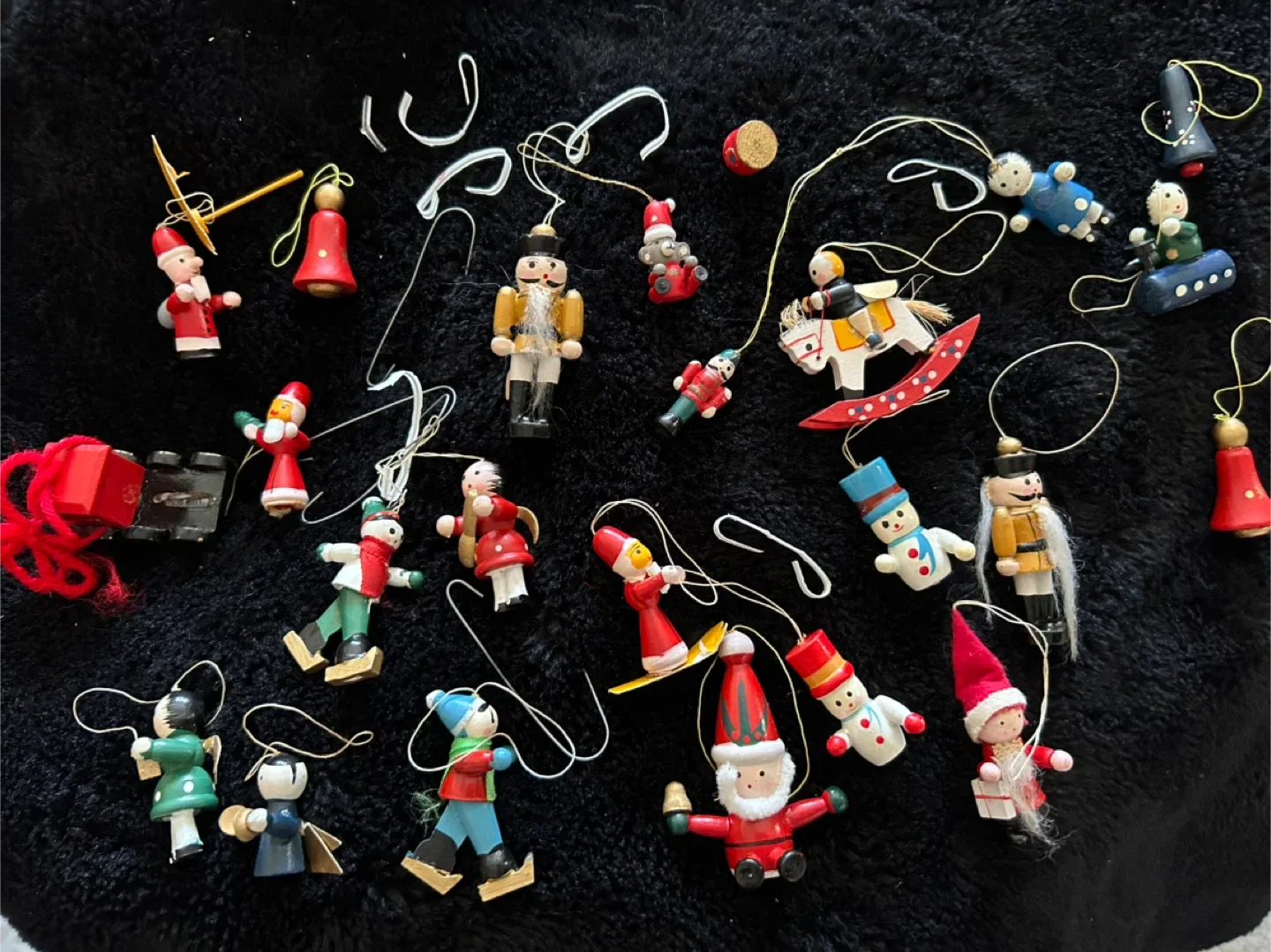 $20 BIG LOT vintage wood toy Xmas Christmas tree ornaments bulb