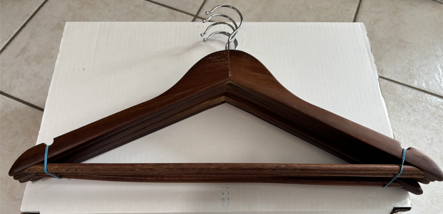 Premium Wooden Clothes Hangers - Set of 5 - photo 3