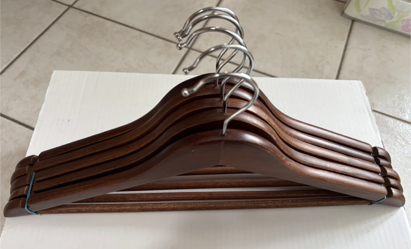 Premium Wooden Clothes Hangers - Set of 5