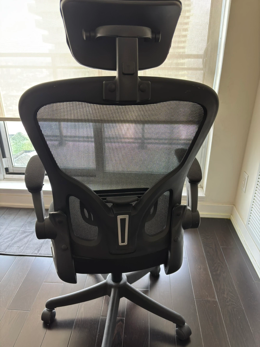Ergonomic Mesh Office Chair - Black - photo 2
