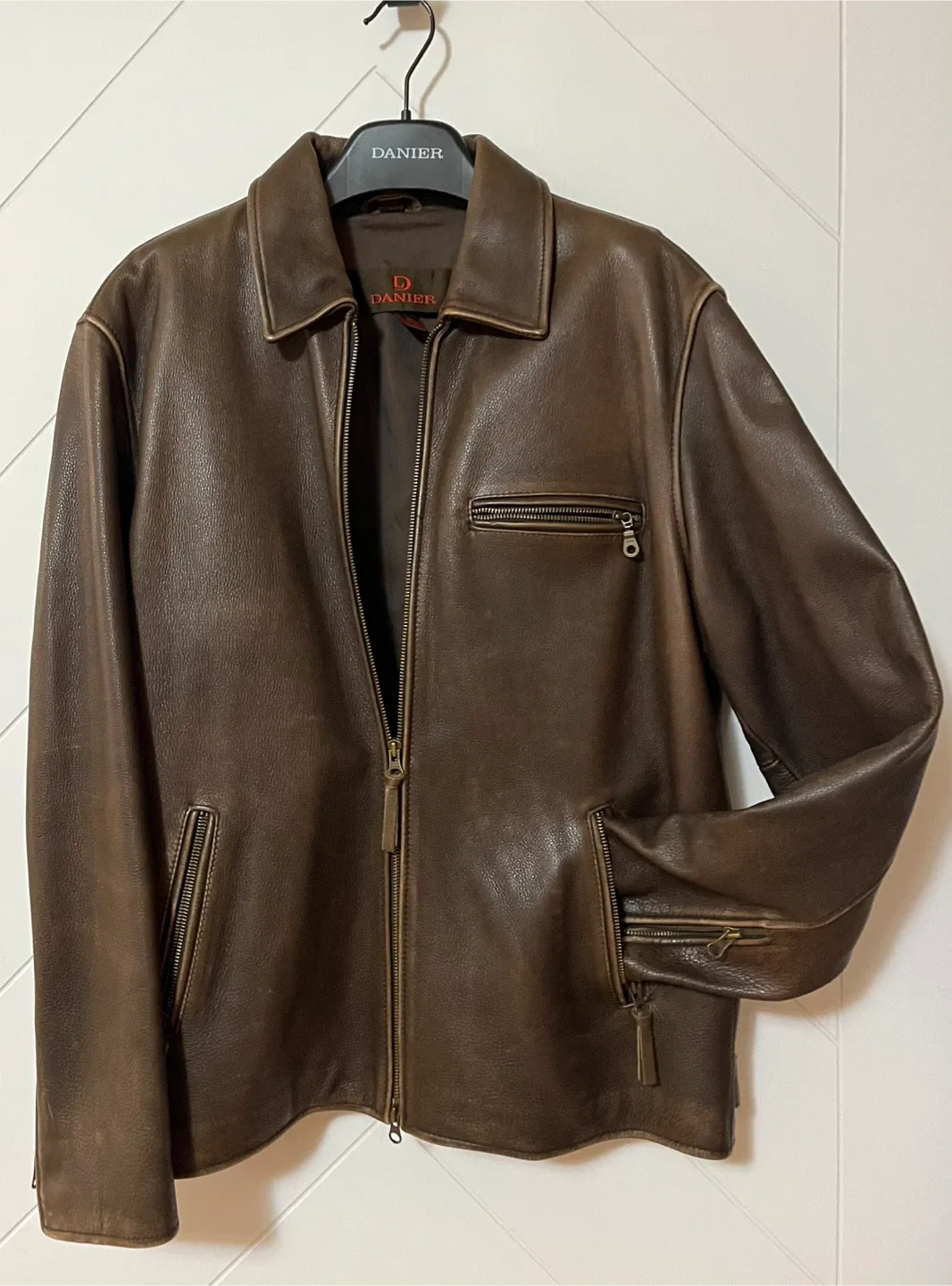 Danier Leather Jacket Men Size L image indicator(7)
