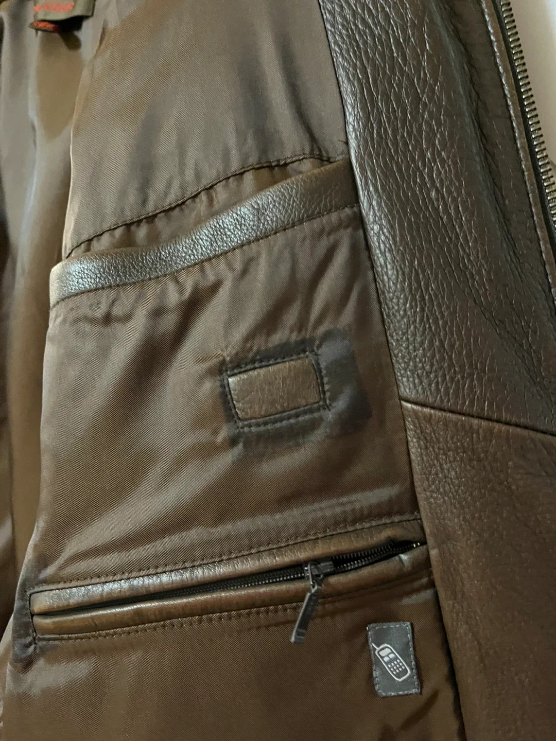 Danier Leather Jacket Men Size L image indicator(6)