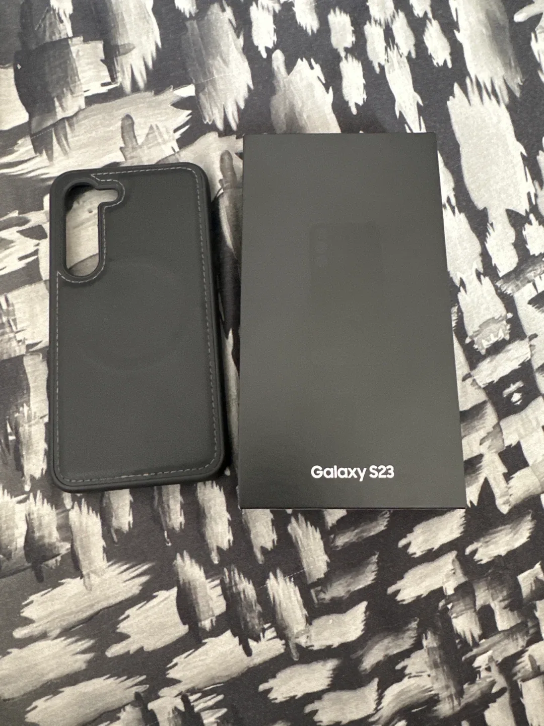 Samsung Galaxy S23 - New!