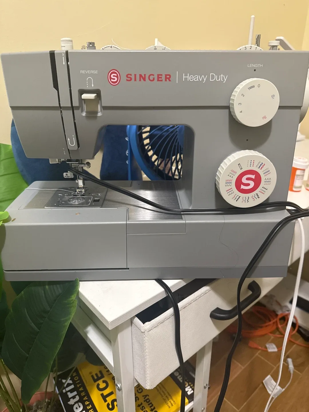 Singer Heavy Duty Sewing Machine