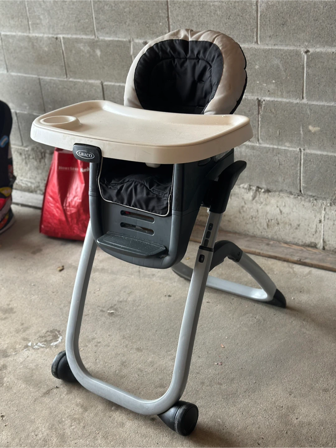 Graco High Chair - photo 3
