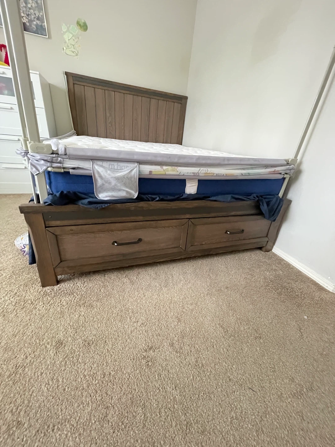 Leon's Queen Size Bed with Storage Drawers - photo 4