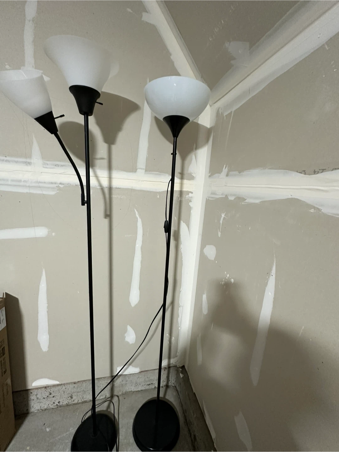 Floor Lamps - Set of 2 - photo 2