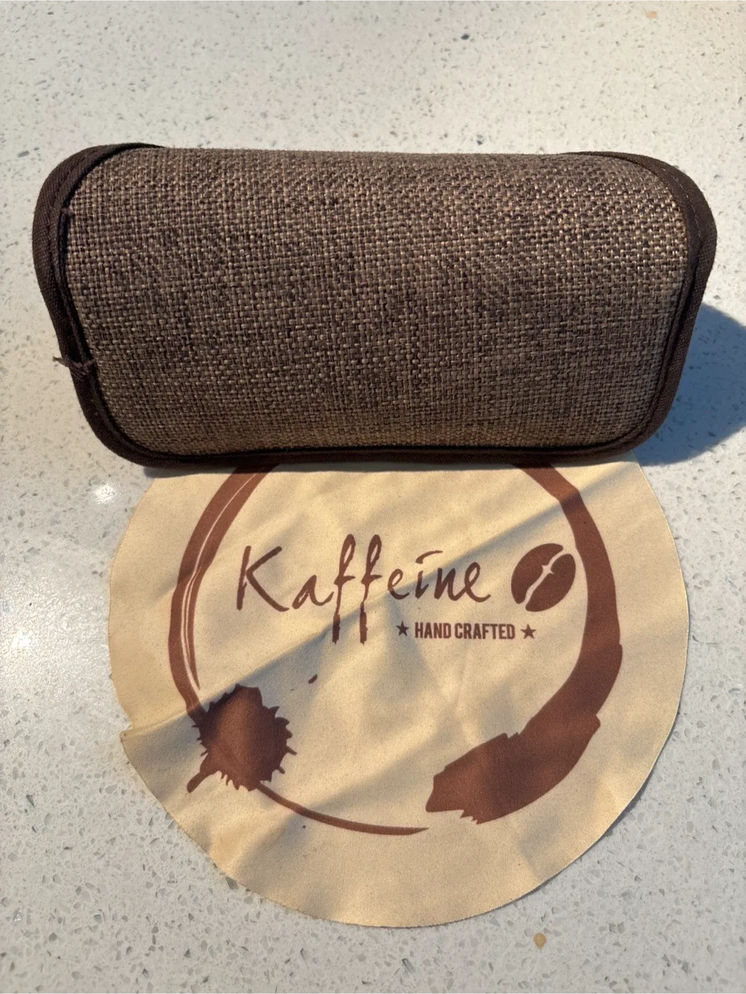 Kaffeine Eyeglasses Case with Cleaning Cloth image indicator(4)