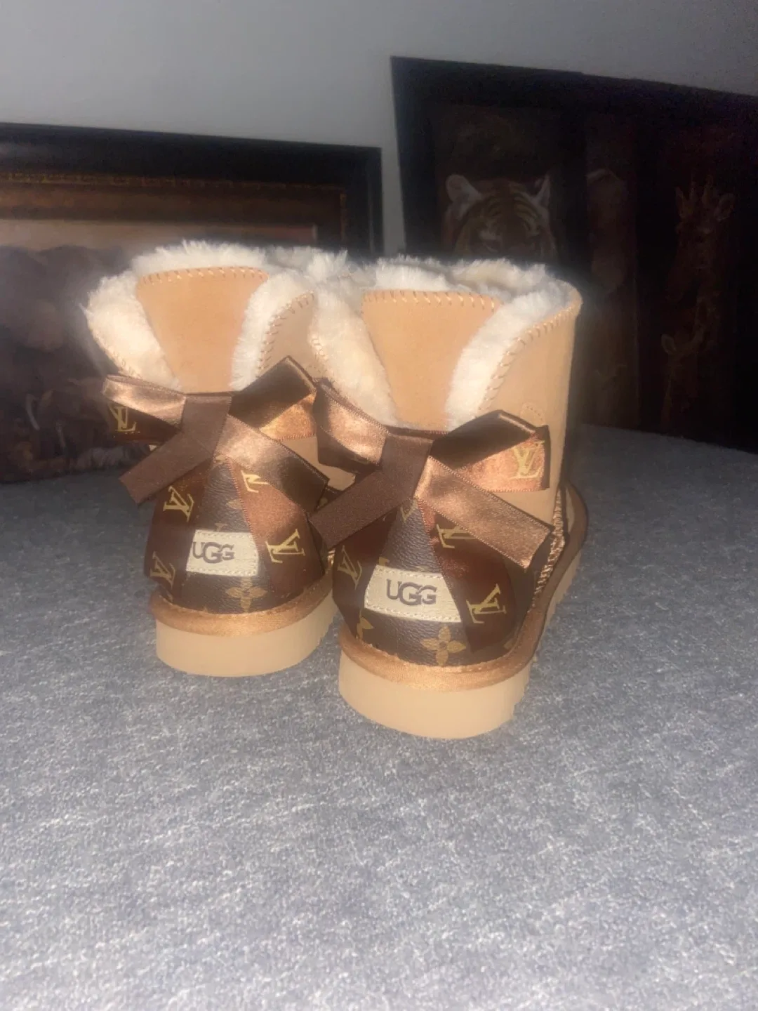 Louis Vuitton Uggs image indicator(3)