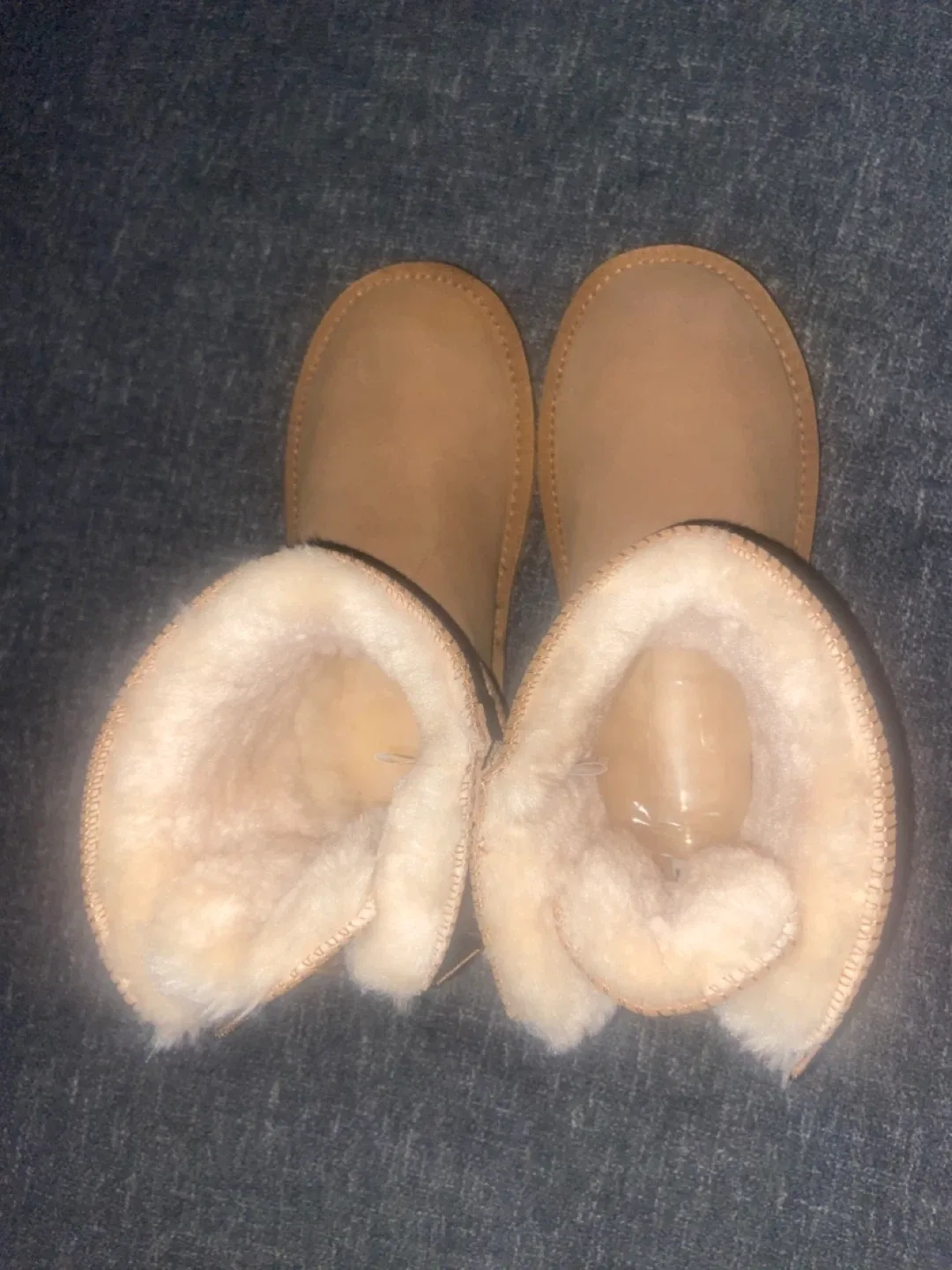 Louis Vuitton Uggs image indicator(4)