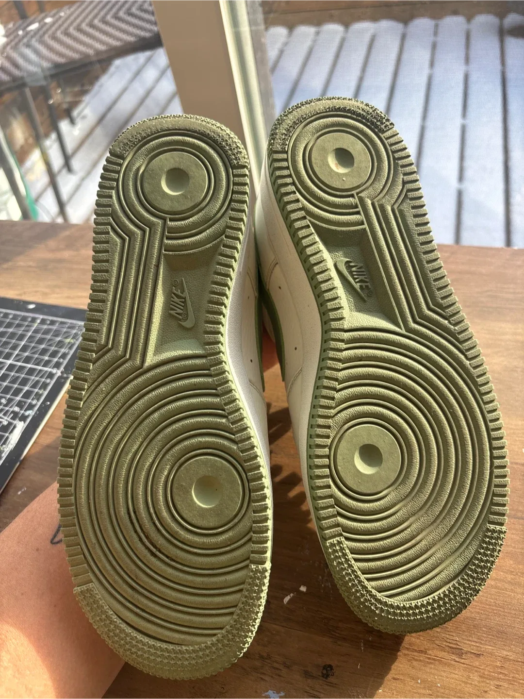 Nike Air Force 1 '07 Women's Size 8 image indicator(3)