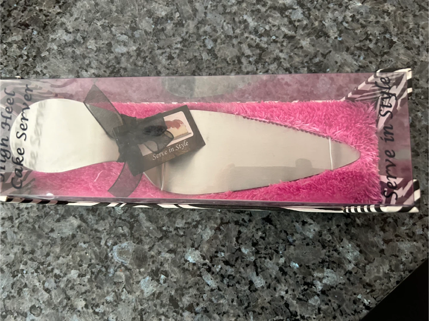 High Heel Cake Server - Serve in Style - photo 2