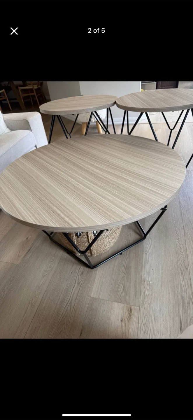 Set of 3 coffee Tables image indicator(2)