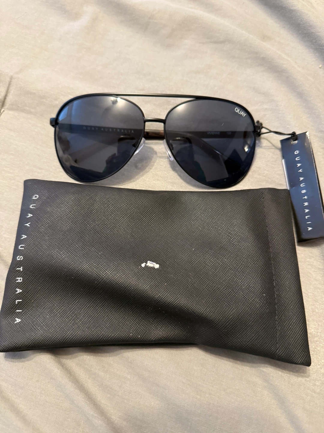 Quay Australia Vivienne Sunglasses, Black
