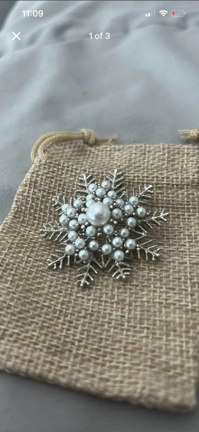 Snowflake Brooch with Pearls