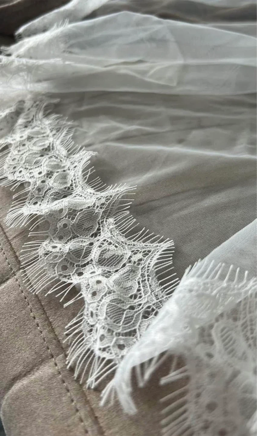Fingertip lace veil soft white & ivory - photo 2
