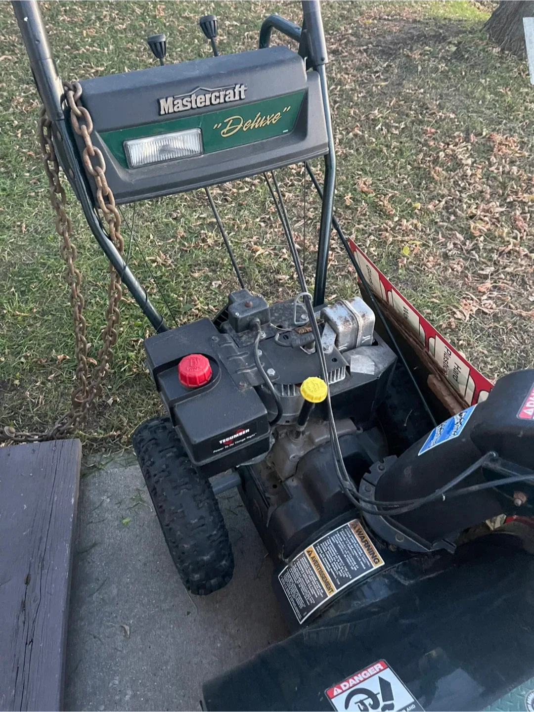 Mastercraft Deluxe 8.5HP 27" Snowblower image indicator(4)