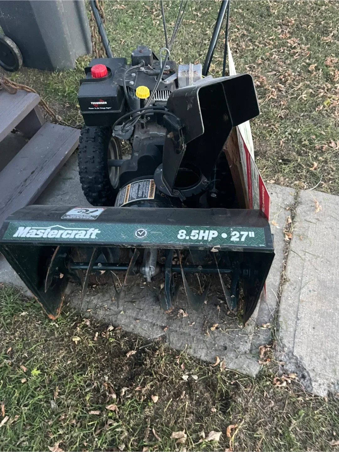 Mastercraft Deluxe 8.5HP 27" Snowblower image indicator(3)