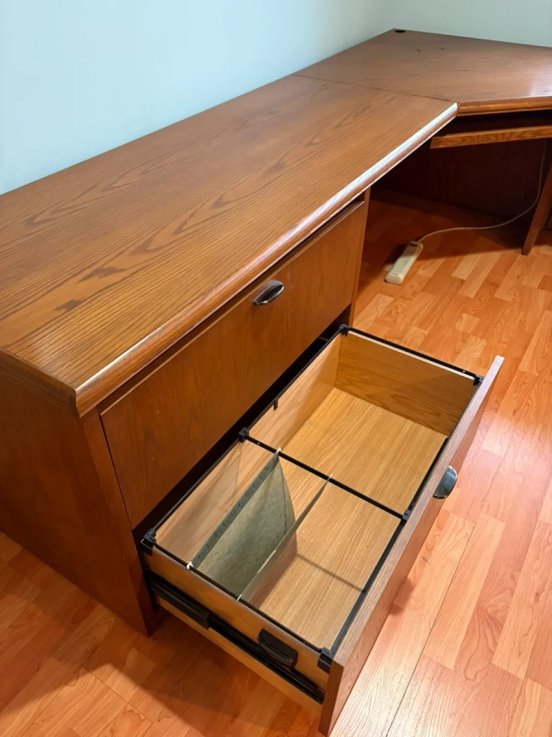 Wooden L-Shaped Desk with Drawers image indicator(3)
