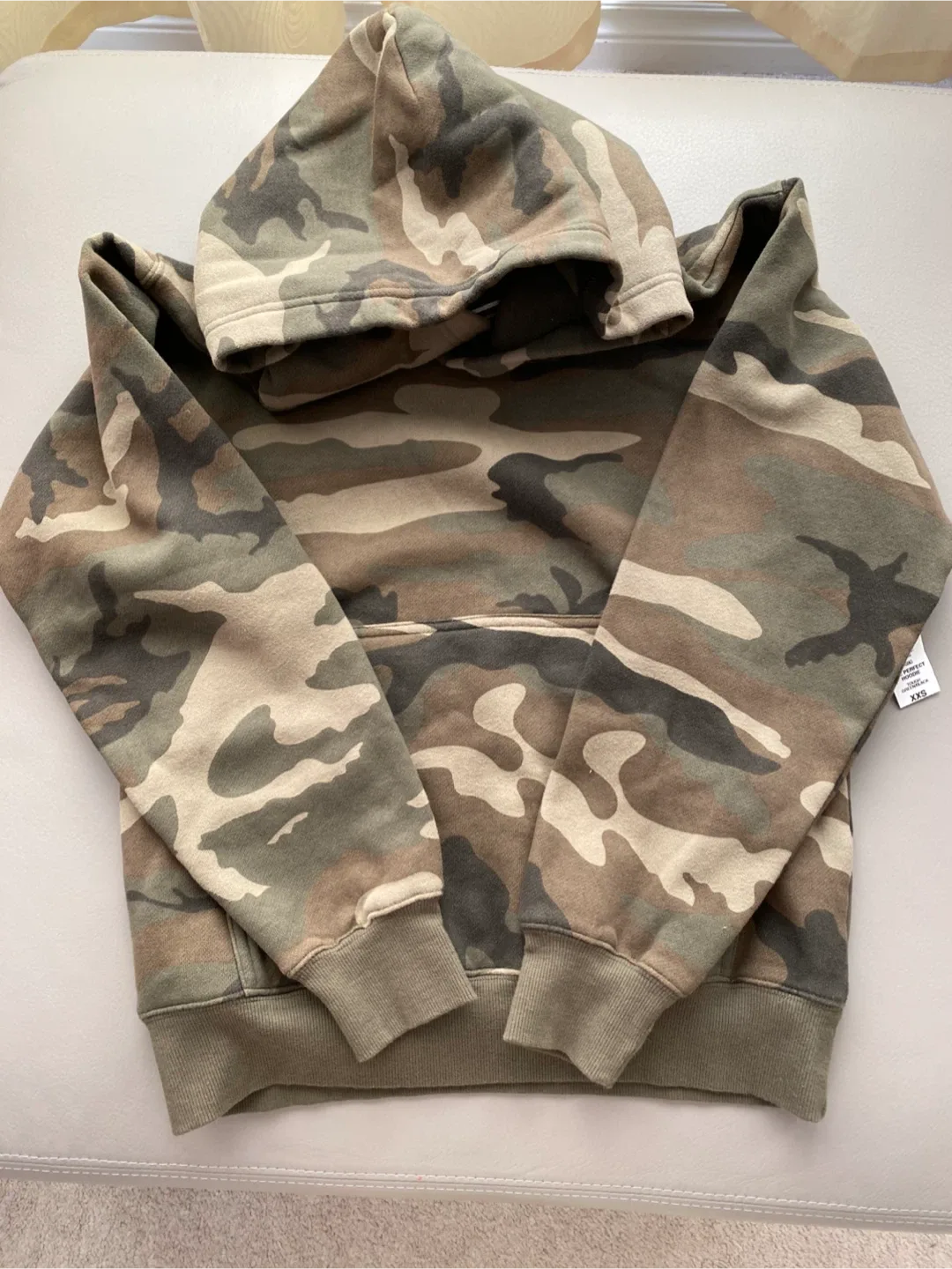NWT- TNA Aritzia Perfect Hoodie XXL Camo image indicator(3)