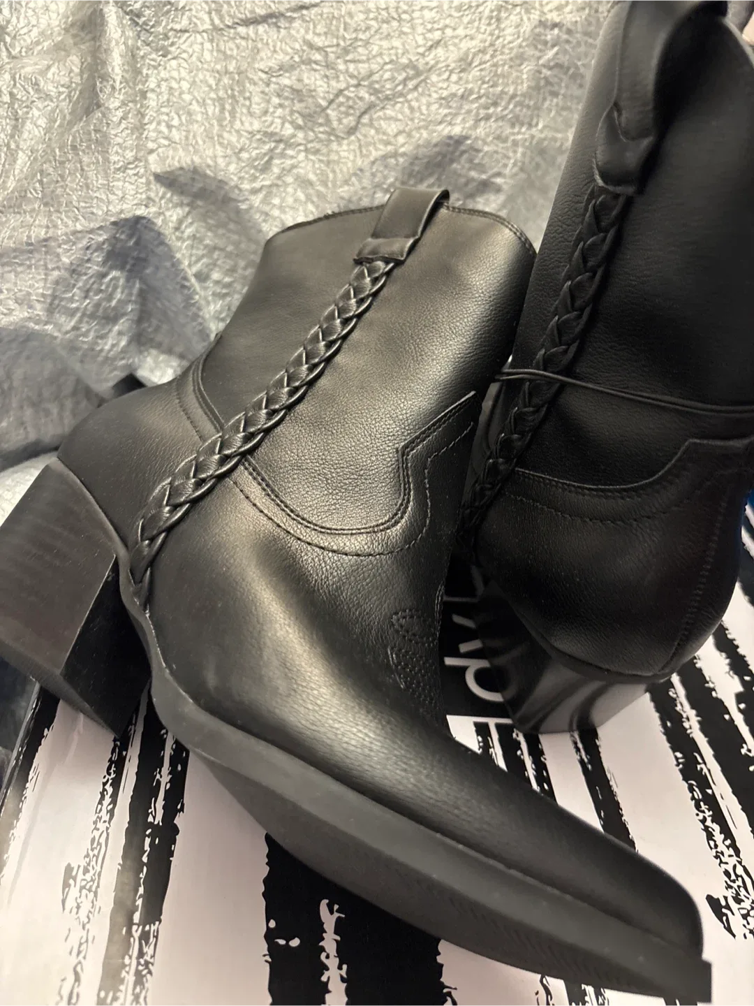 Ladies dv Black Cowboy Boots - Size 7 image indicator(2)