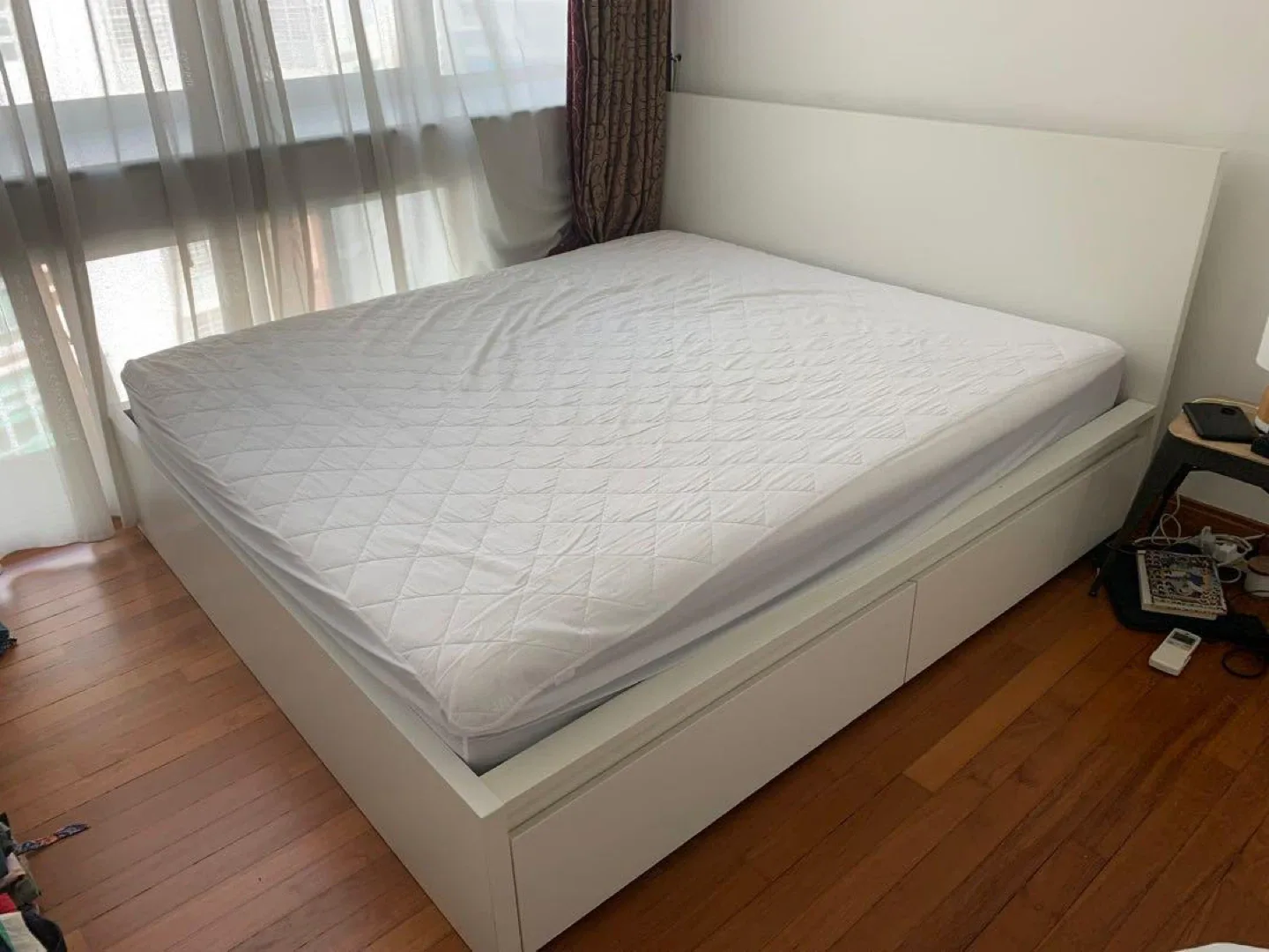 IKEA Malm King Size Bed Frame/ 2 Drawers White