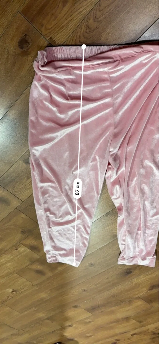 Pink Velvet Lounge Pants image indicator(2)