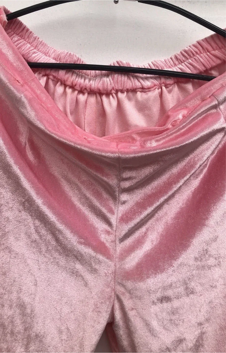 Pink Velvet Lounge Pants image indicator(4)