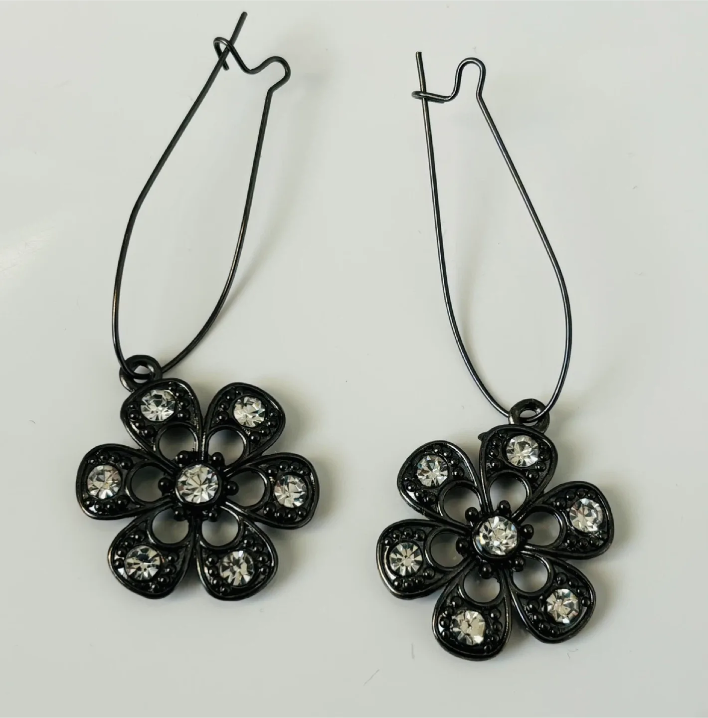 Assorted Earrings image indicator(2)