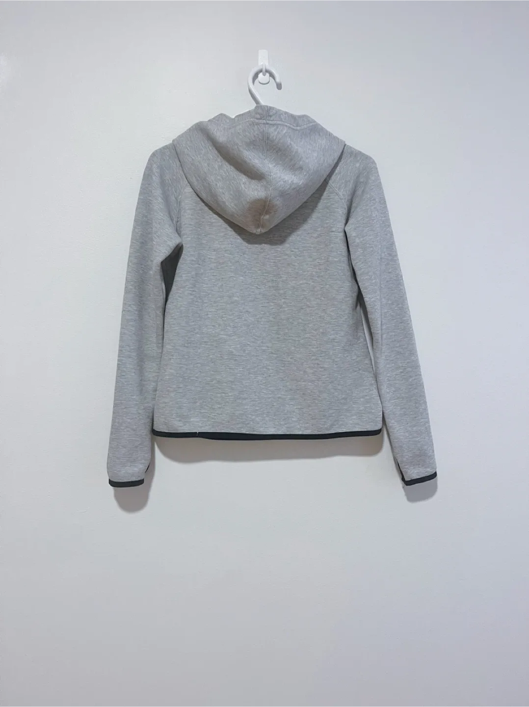 Women’s Brand New Adidas Quilted Bomber Jacket & Nike Hoodies image indicator(7)