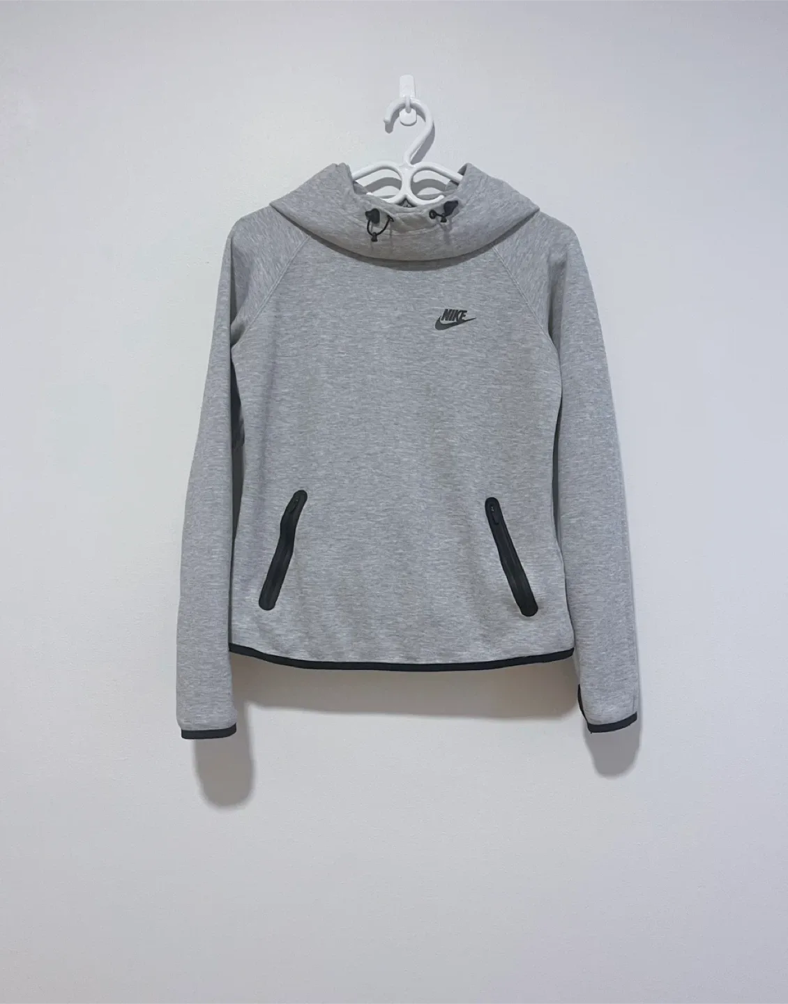 Women’s Brand New Adidas Quilted Bomber Jacket & Nike Hoodies image indicator(5)