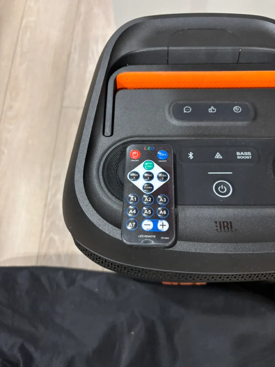 JBL Partybox Club 120 Speaker image indicator(6)