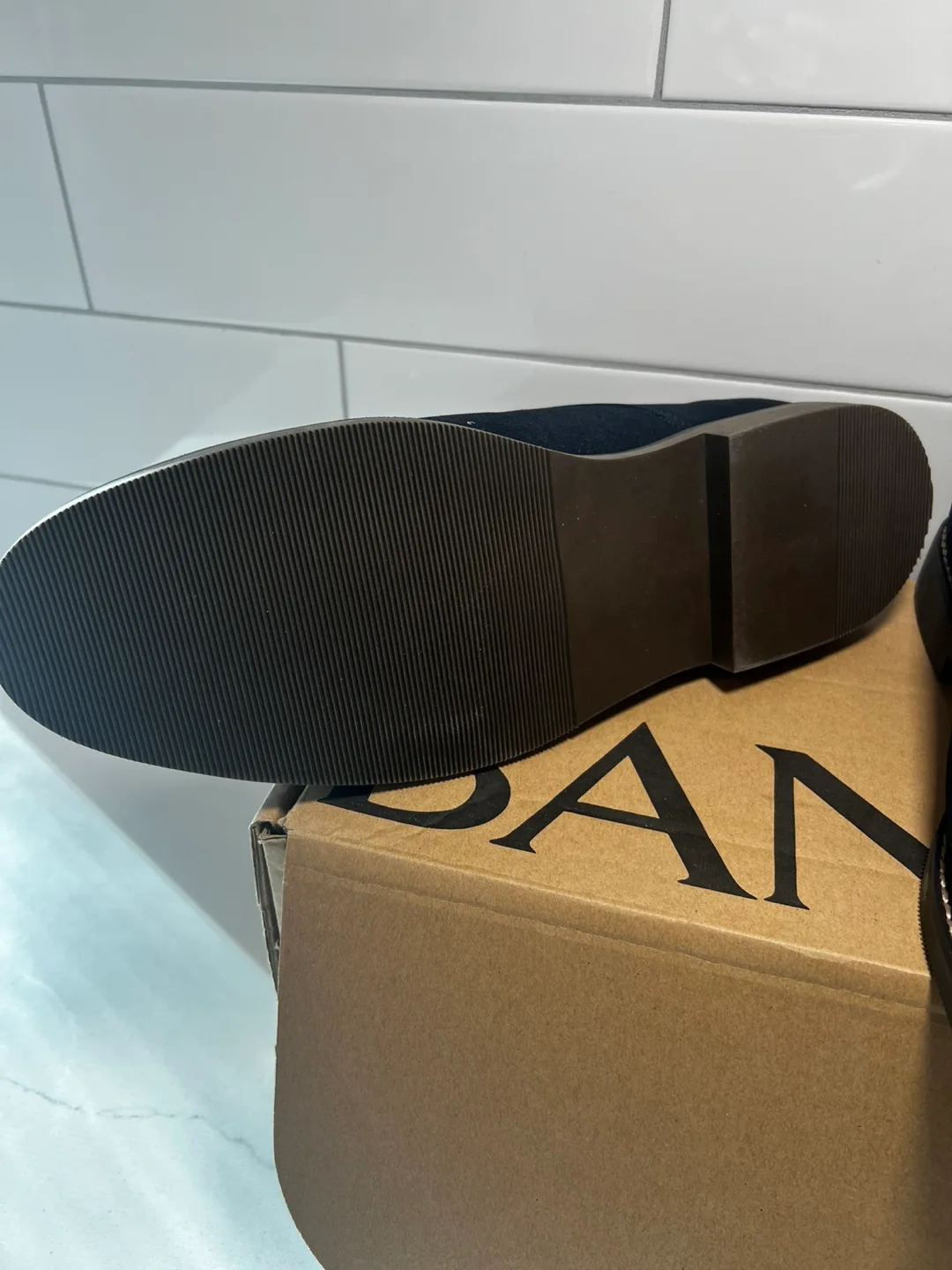 New Banana Republic Suede Shoes - Navy, Size 10 image indicator(3)