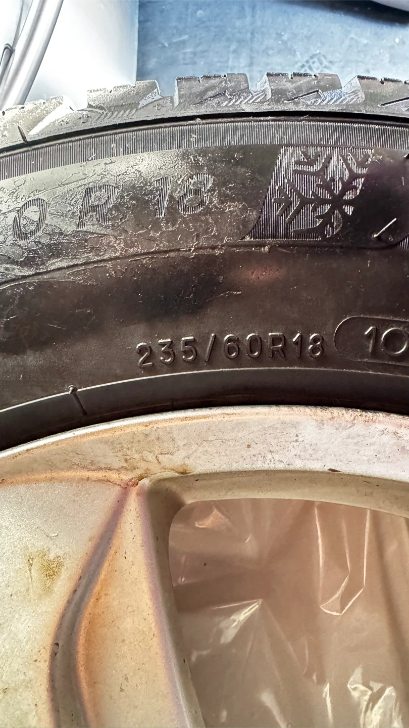Winter Michelin Tire on Lexus Rim - Size 235/60R18 - photo 4