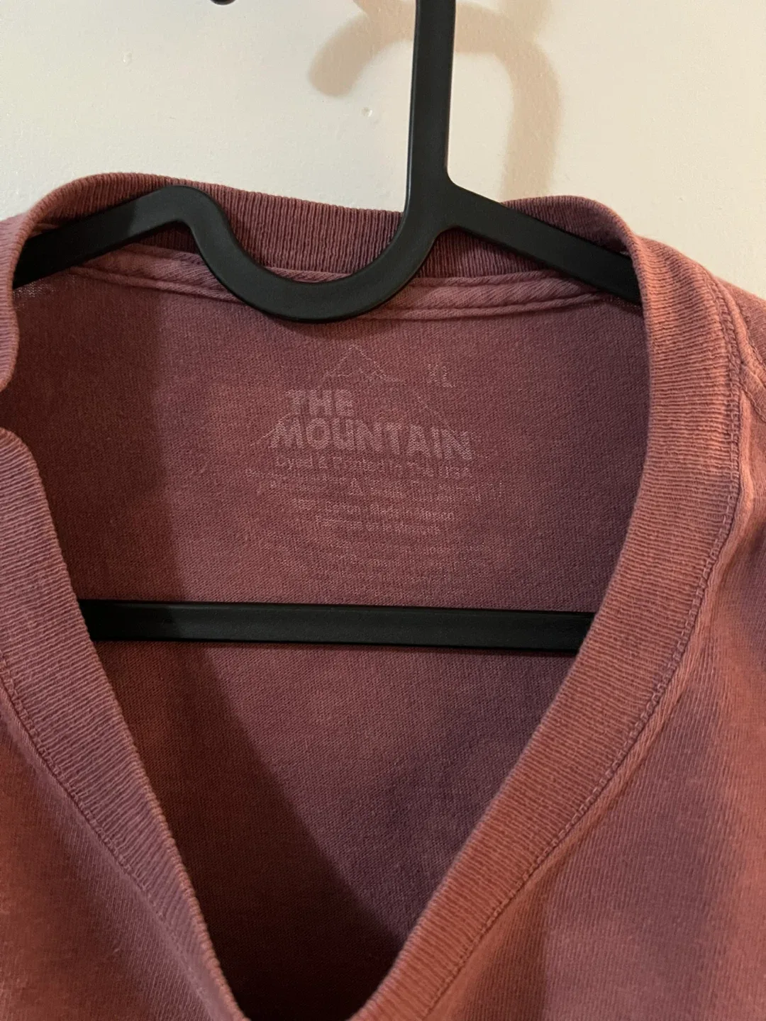 Vintage The Mountain Bear Graphic T-Shirt image indicator(2)