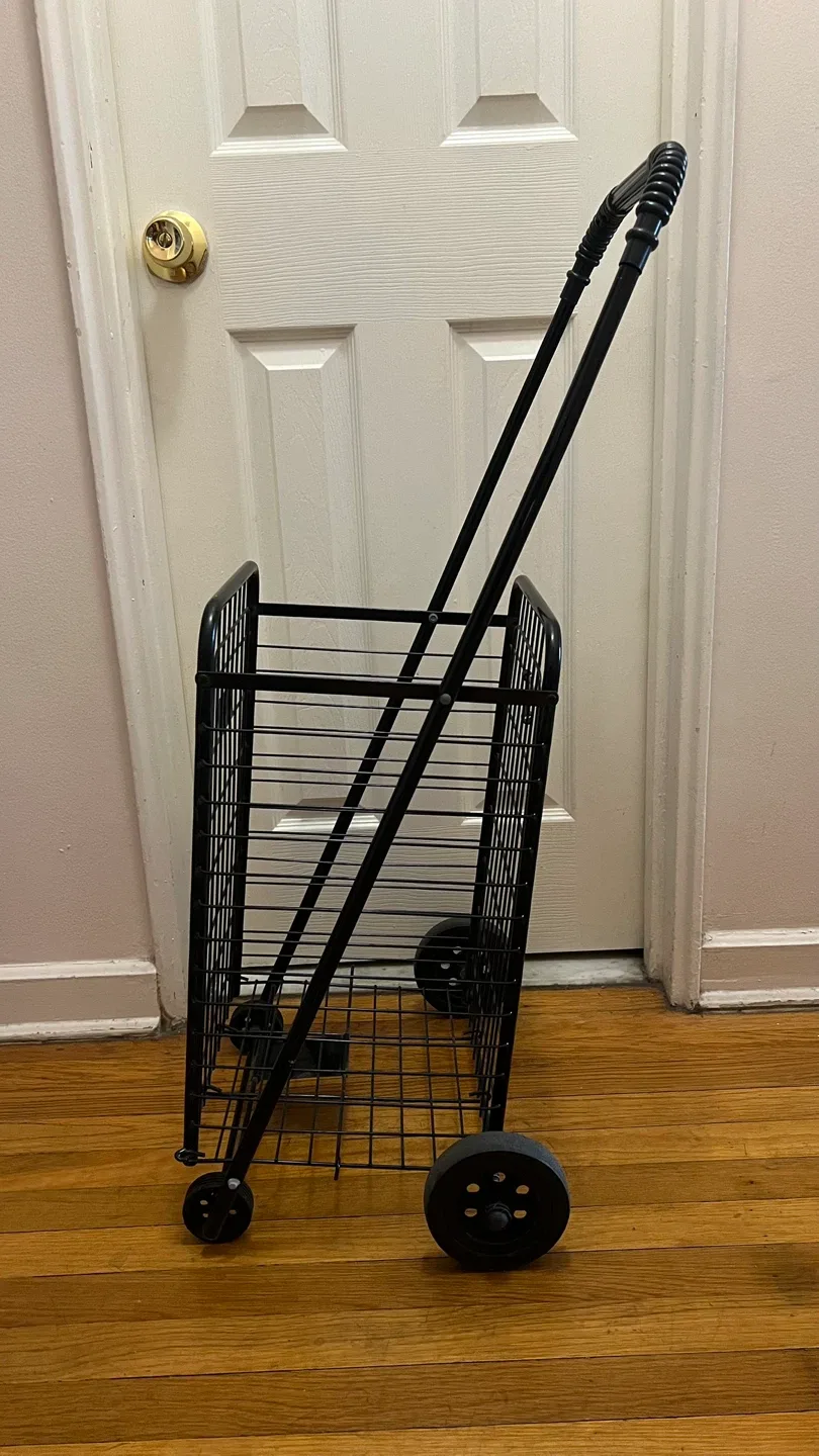 Black Shopping/Laundry Cart #cleanout image indicator(2)