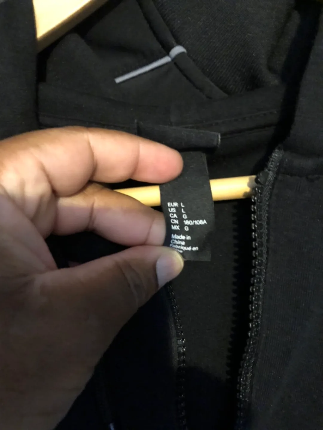 H&M Black Floral Hoodie - Size L image indicator(3)