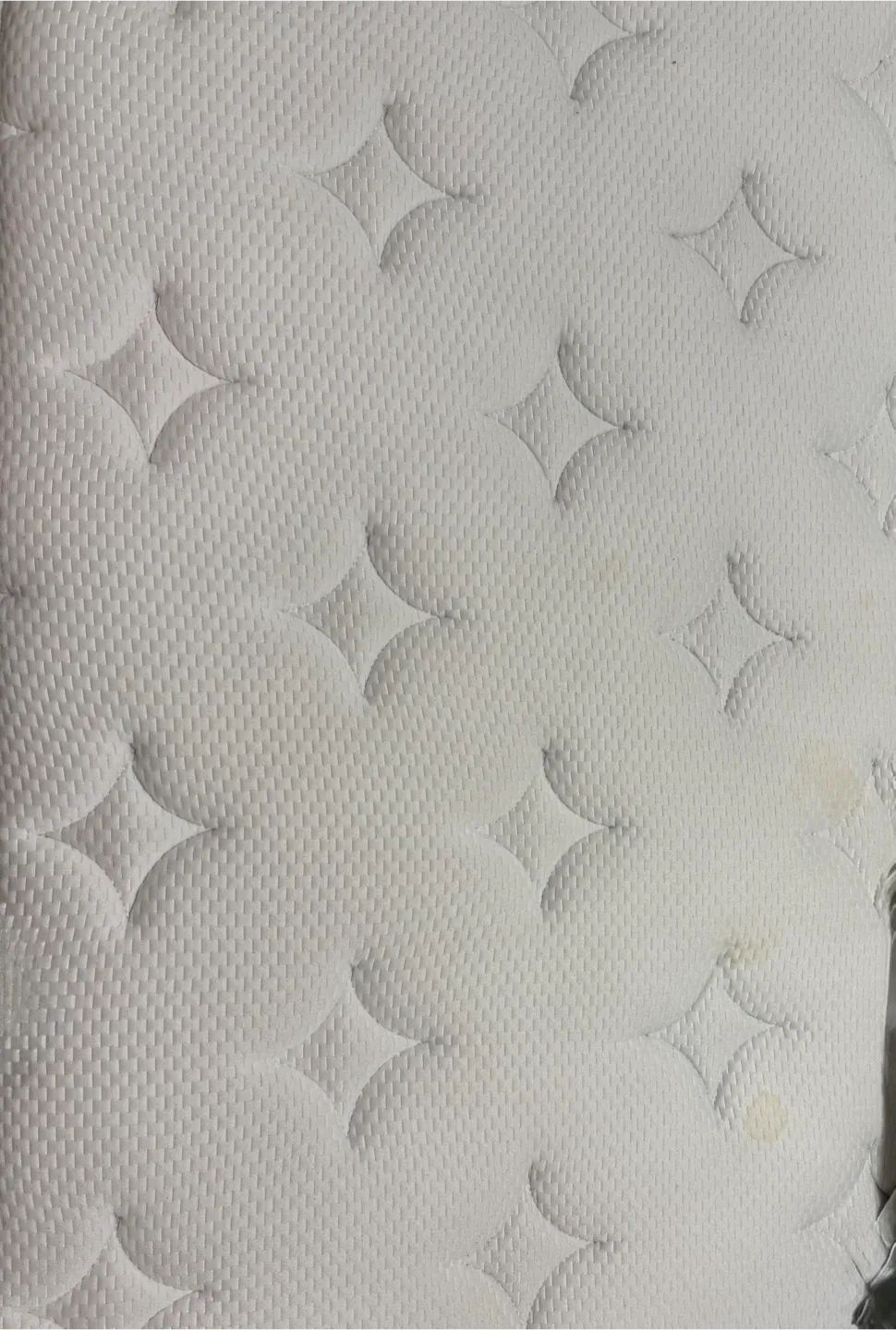 This week -  queen size bed with mattress & 2 bed side lamps image indicator(5)