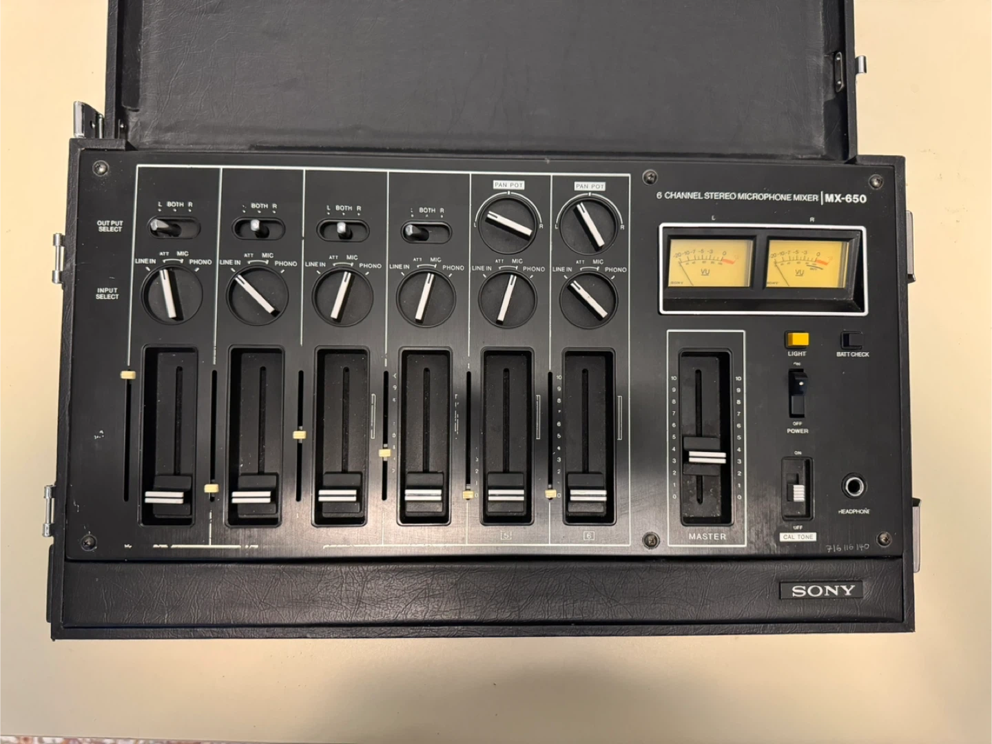 Sony MX-650 6-Channel Stereo Microphone Mixer - photo 4