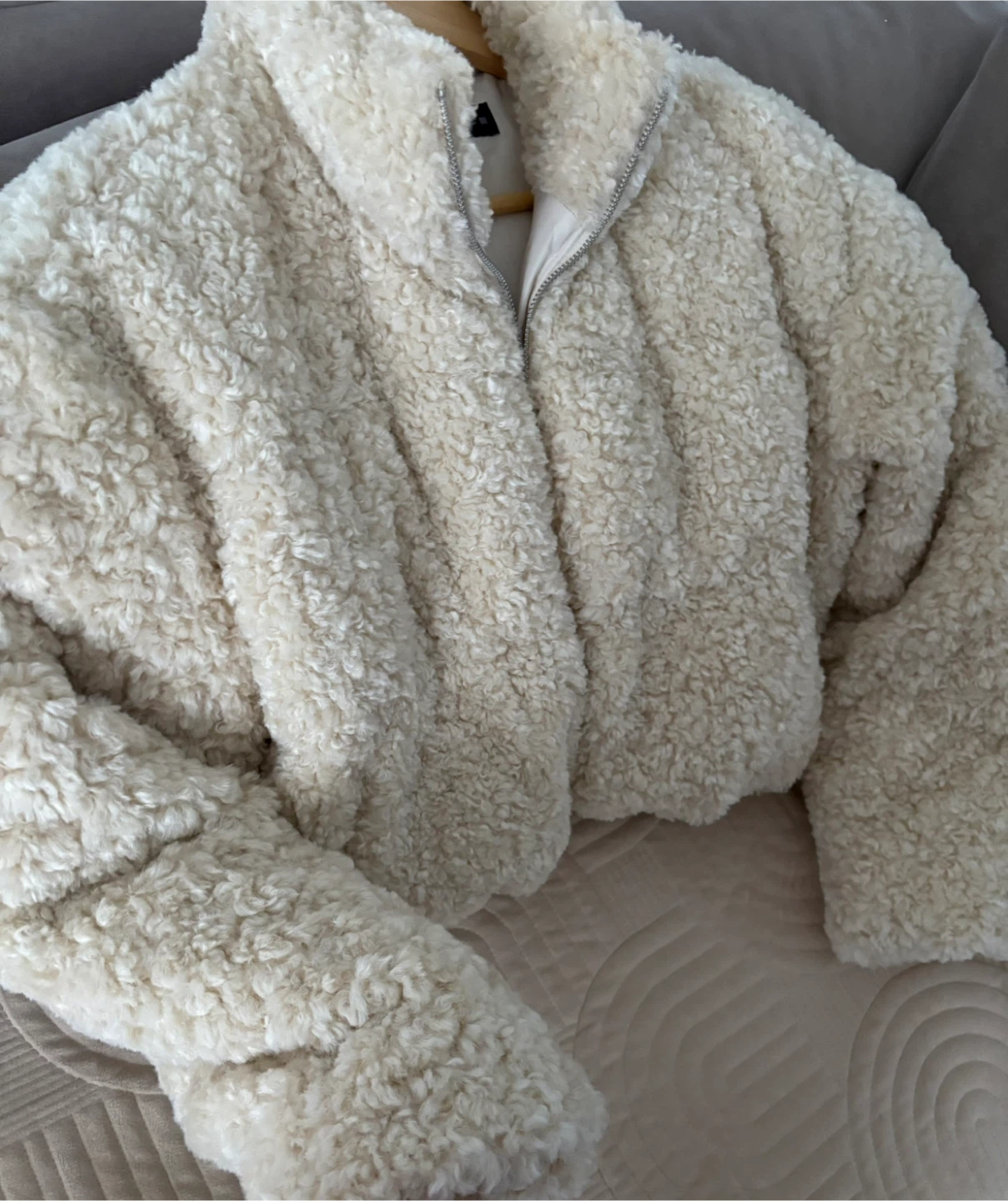 Zara Cream Sherpa Jacket - Size S - photo 3