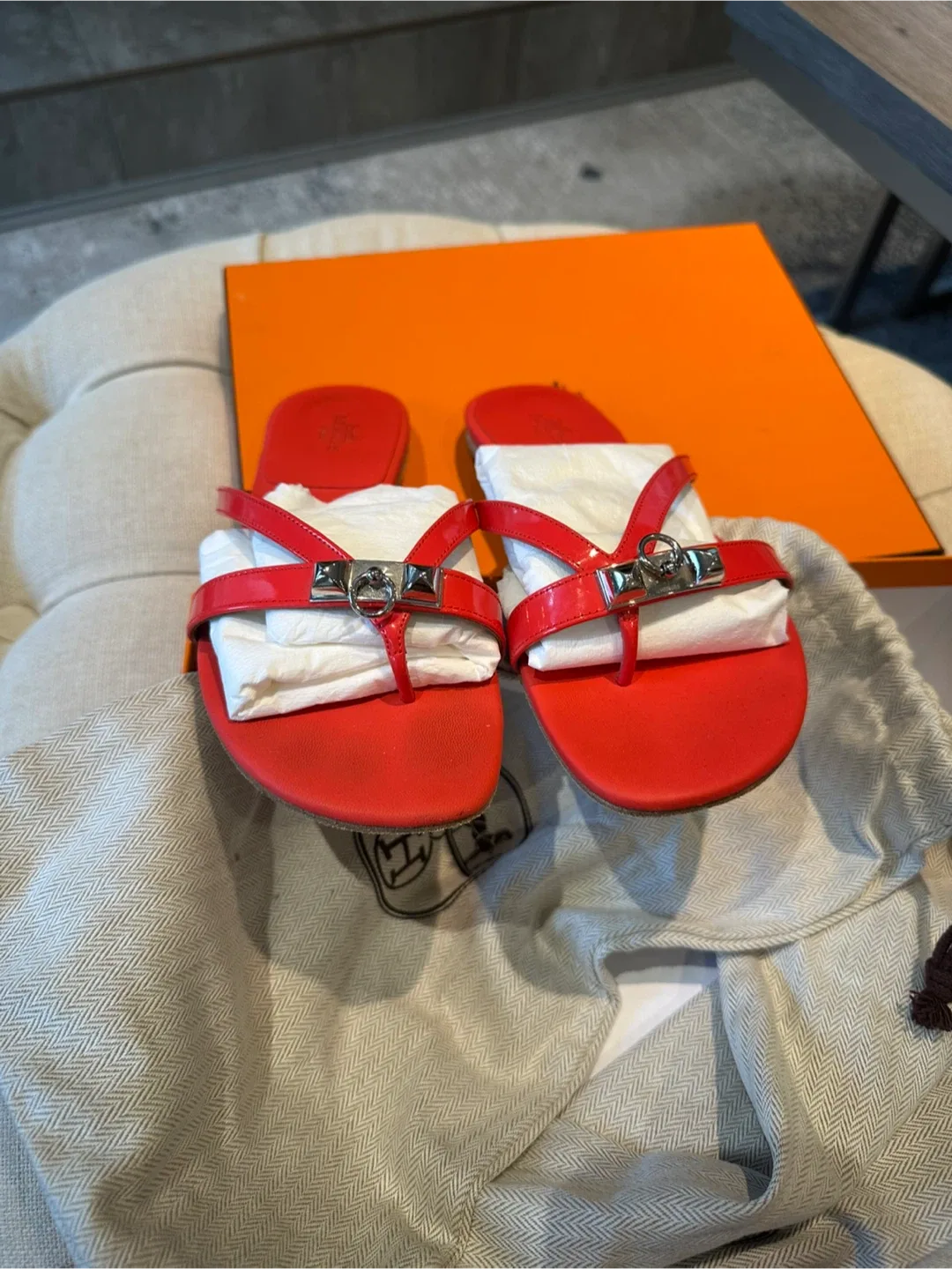 Hermès Chypre Sandals Red size 36.5 image indicator(4)