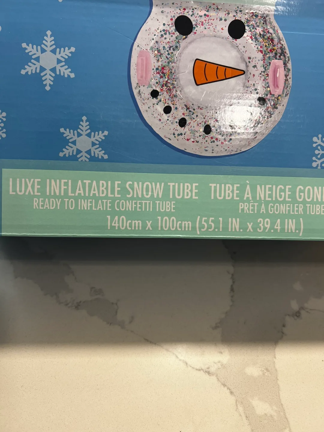 New in box  Luxe Inflatable Snow Tube (55.1 x 39.4 in) image indicator(3)