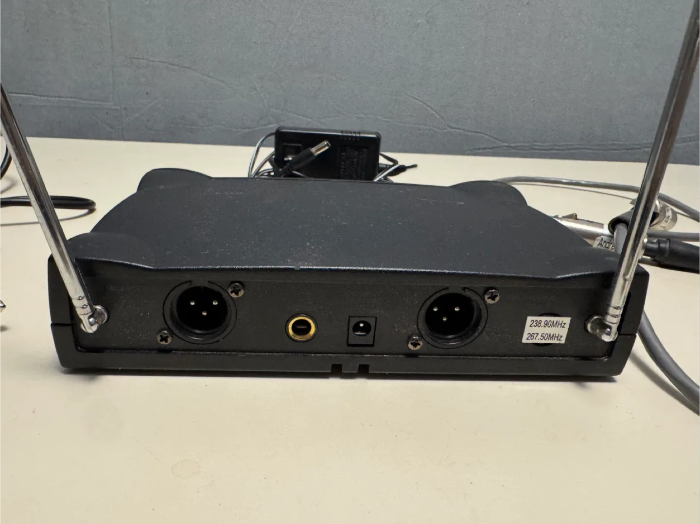 EMB EBM50A VHF Diversity Receiver image indicator(6)